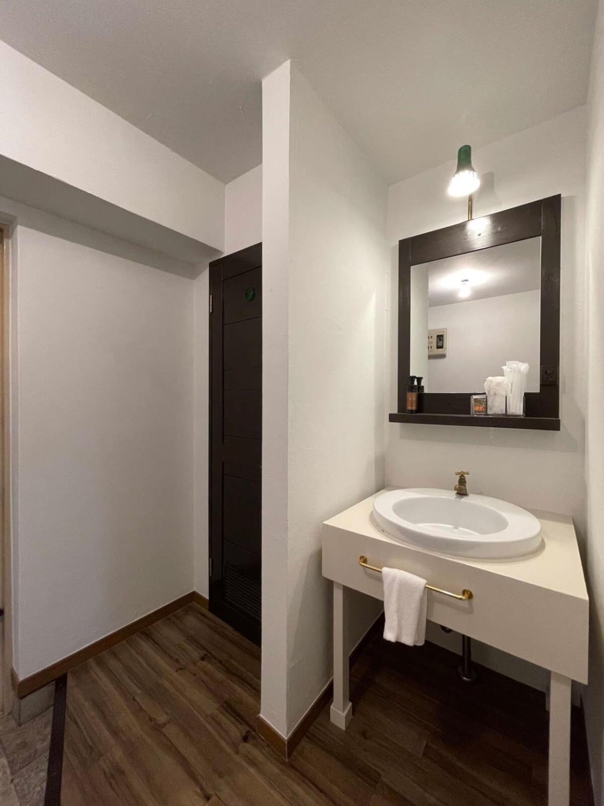 Bhotel Dai3Himawari - 2Br Good For 6Ppl Overlooking Peace Park With Wifi! Hiroshima Bagian luar foto